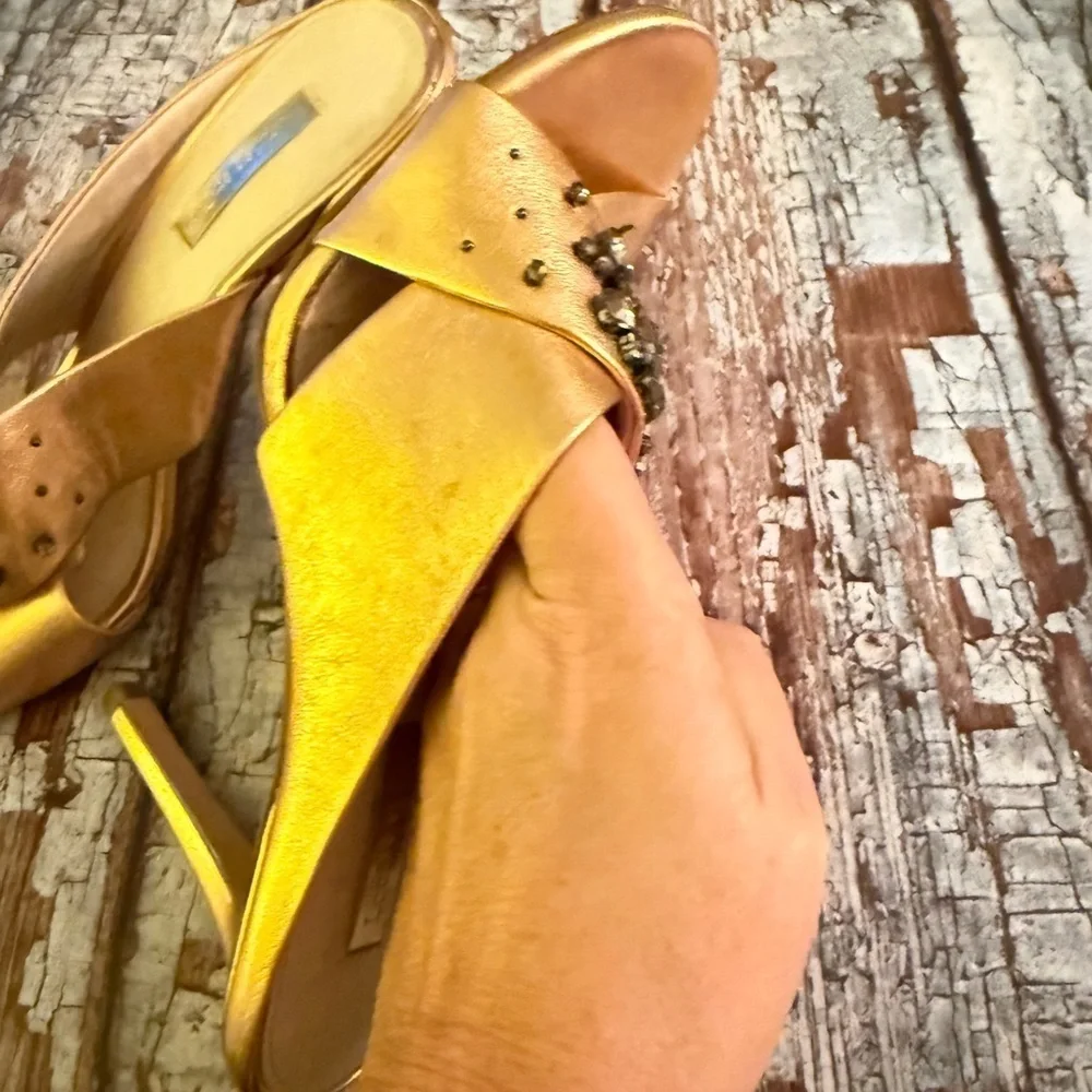 Louise et Cie Gold Bronze  Embellished Heels 👠 so pretty